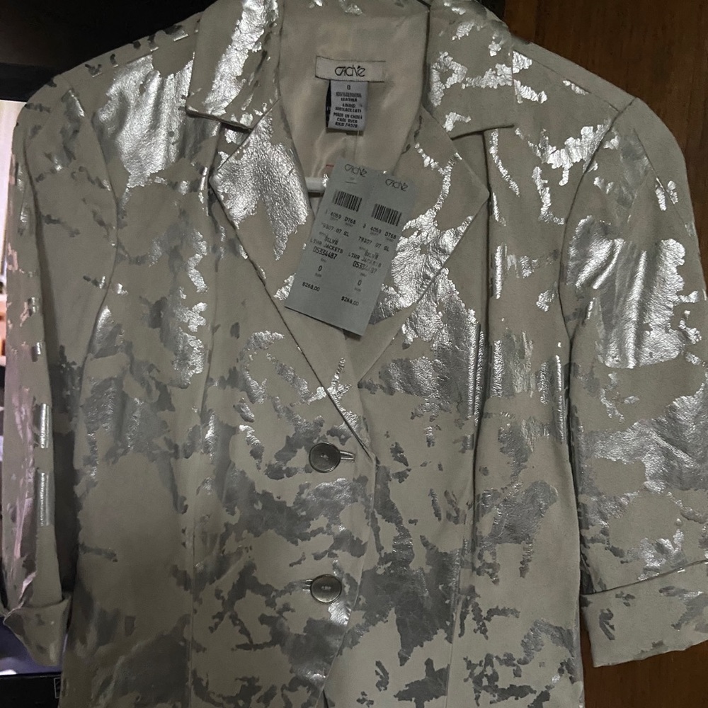 Cache Jacket - Picture 2 of 2